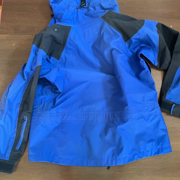 Vintage Men's Marmot Snowboard Jacket - Medium - Picture 6 of 10